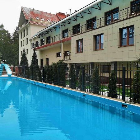 Hotel Westa Minsk Exteriör bild