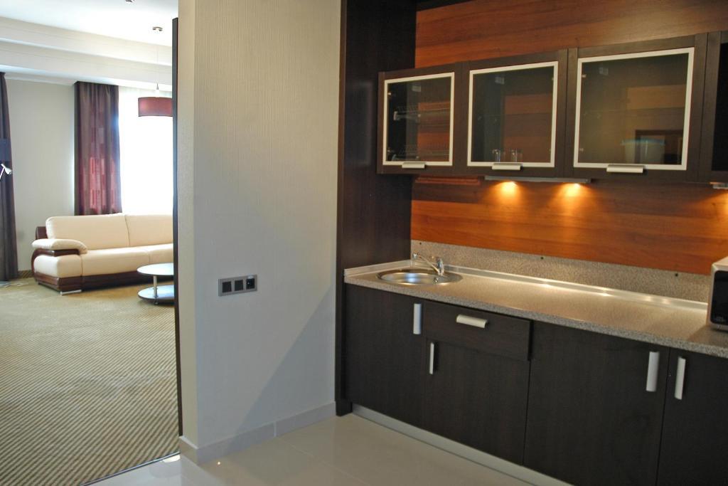 Hotel Westa Minsk Rum bild