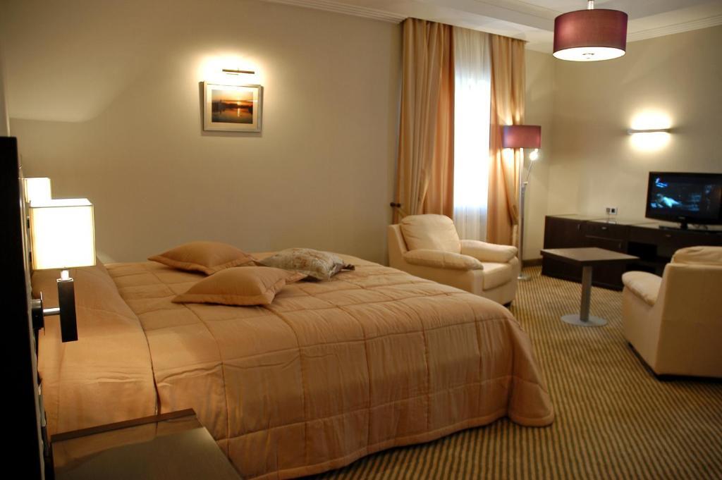 Hotel Westa Minsk Rum bild